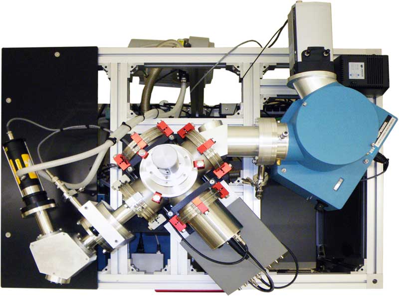 sensitive vacuum ultraviolet spectrometer and CCD setup to detect weak optical emission from crystalline samples excited by 10eV deuterium lamp